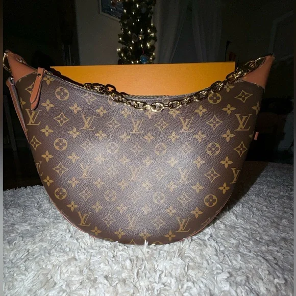 Excellent Condition Louis Vuitton Loop Hobo - Picture 4 of 6
